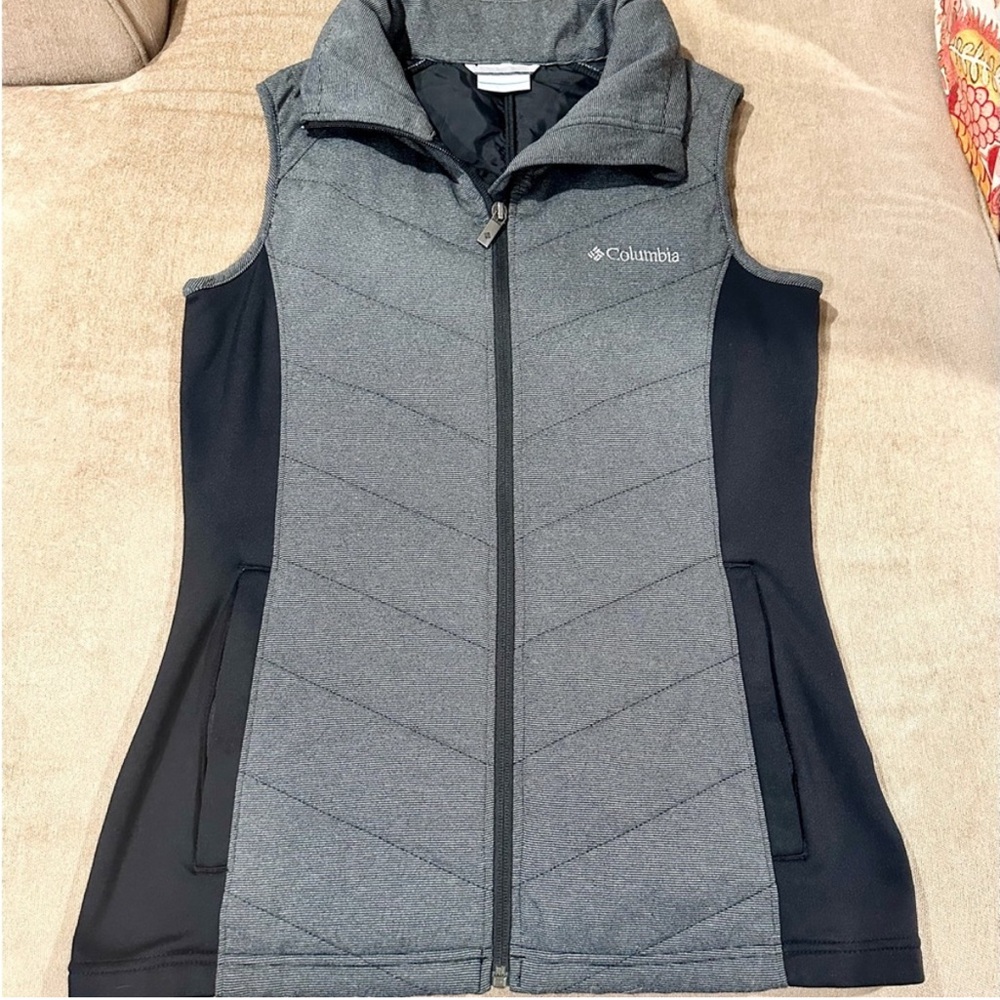 Columbia Woman's Dandi Camp II Vest - Picture 7 of 11